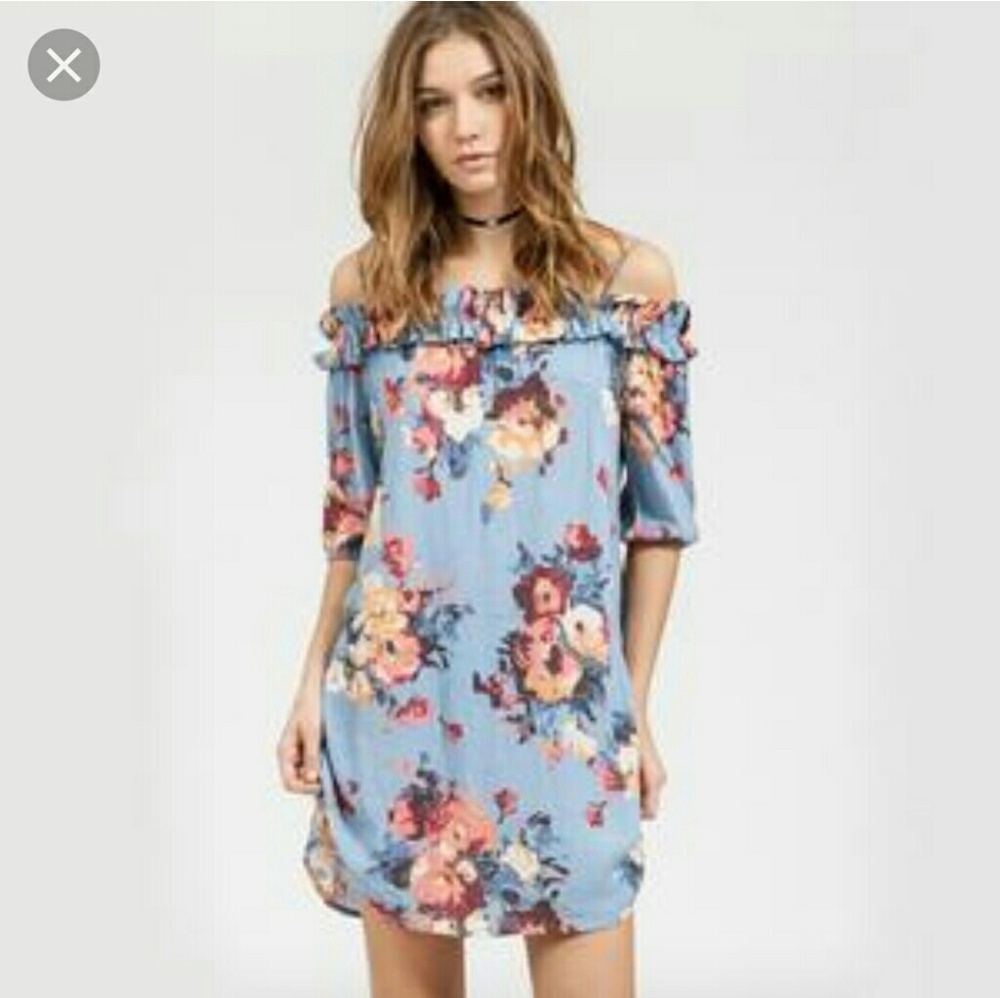 💞Blu Pepper Spring Floral dress Size Small